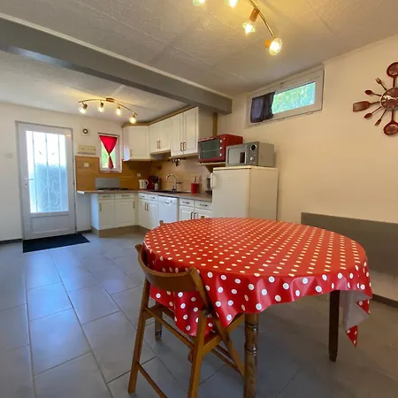 Casa de Férias Maison Familiale Avec Terrasse Et Proche à - Fr-1-364-98 Saint-Brevin-les-Pins