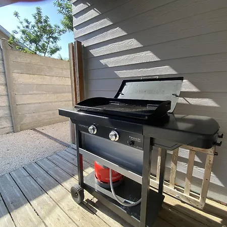 Hébergement de vacances Maison Familiale Avec Terrasse Et Proche à - Fr-1-364-98 *